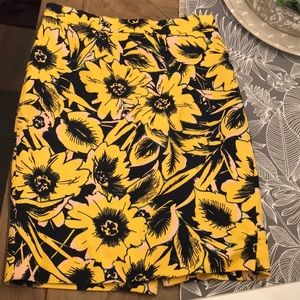 J. Crew The Pencil Skirt size 00 Floral